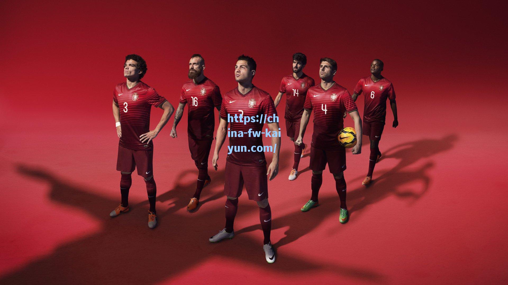 拜仁官网专访埃贝尔与弗罗因德,签下迪亚斯是团队协作的典范